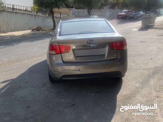 كيا فورتي 2010 للبيع