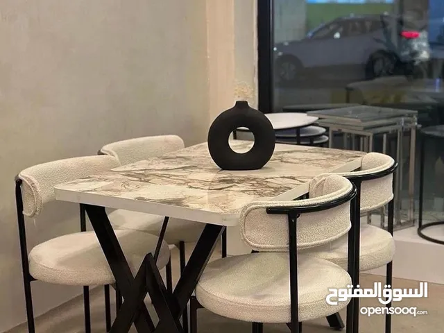 ميز طعام 4كراسي اطول 120 السعر 155