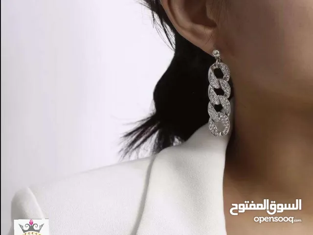 earrings fashionable design