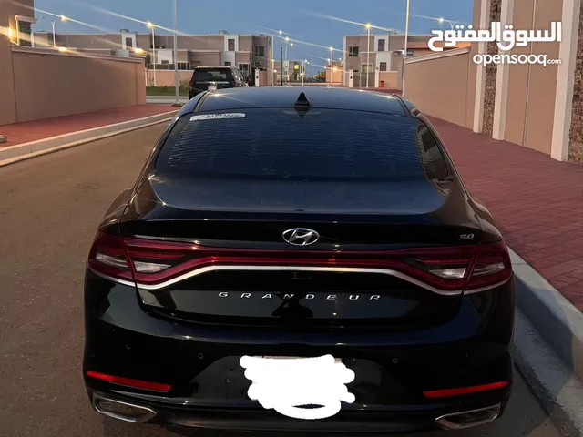 Used Hyundai Azera in Basra