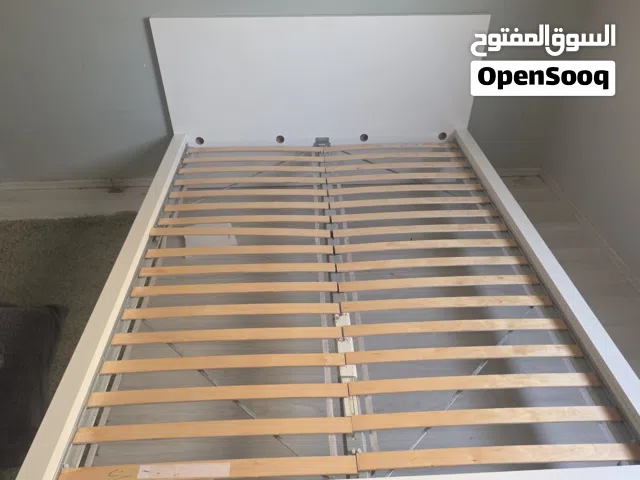 سرير ايكيا اصلي للبيع