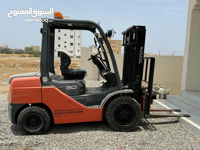 فورك لفت للايجار شهري سنوي  NEW Forklift for rent monthly & eyers