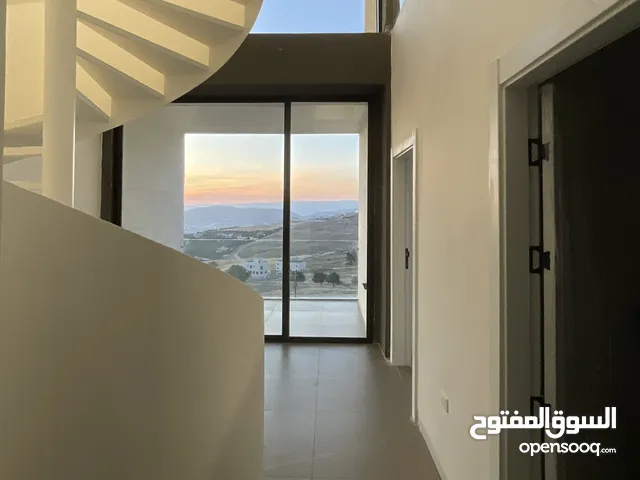 244 m2 3 Bedrooms Apartments for Sale in Amman Jubaiha