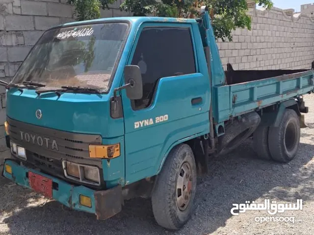 للبيع قلاب تويوتا