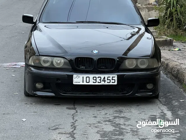 BMW. E39  2001