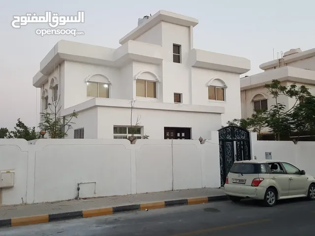 588 m2 5 Bedrooms Villa for Sale in Sharjah Al Heerah
