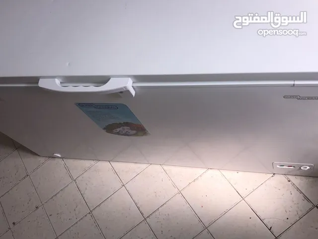 Efficient Deep Chest Freezer 418L - Perfect for Storage!
