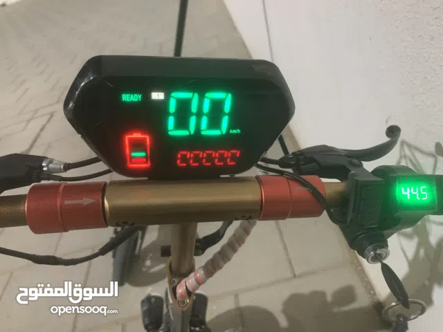 سكوترين بسعر خرافي بيعه مستعجله