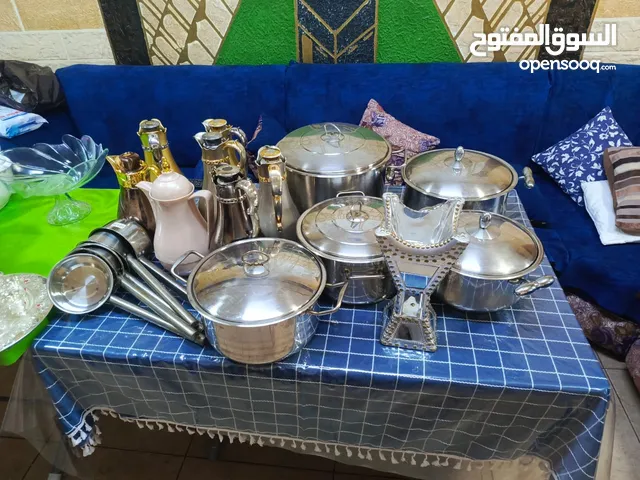 مجموعه اغراض للبيع بحالة ممتازة