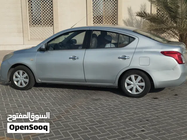 nissan sunny 2013