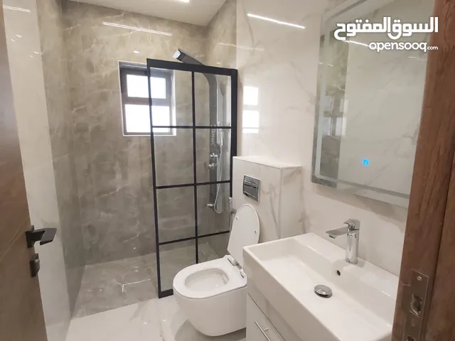 شقة جديدة للبيع غرفتين نوم في الدوار السابع للسكن او الاستثمار