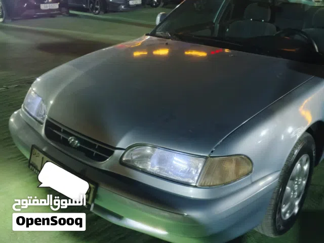 1996 هيونداي سوناتا Standard