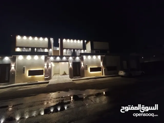 300 m2 More than 6 bedrooms Villa for Sale in Al Riyadh Tuwaiq