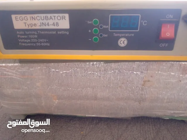 فقاسة بيض 48 تقليب اوتوماتيكي نضيفة وعمليه جداً