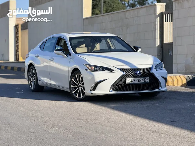 ‏Lexus Es300h 2019