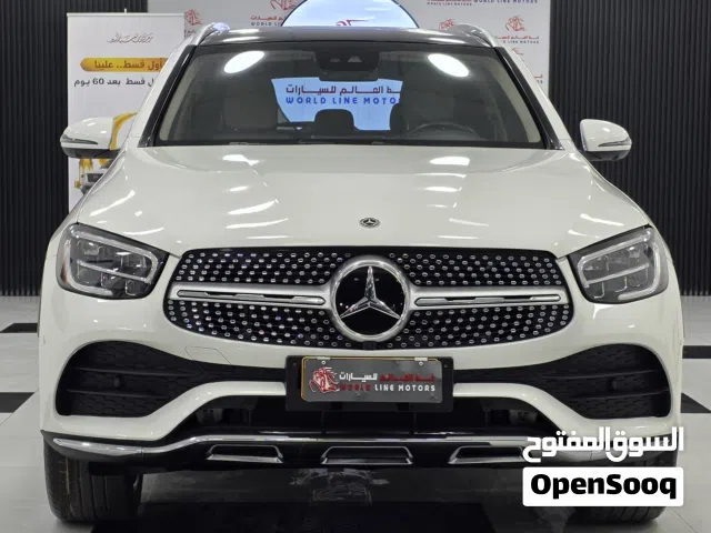 Mercedes‐Benz GLC 300 سيارة تجمع بين الفخامة الألمانية والأداء الرياضي بتصميم جذاب وتقنيات متطورة.