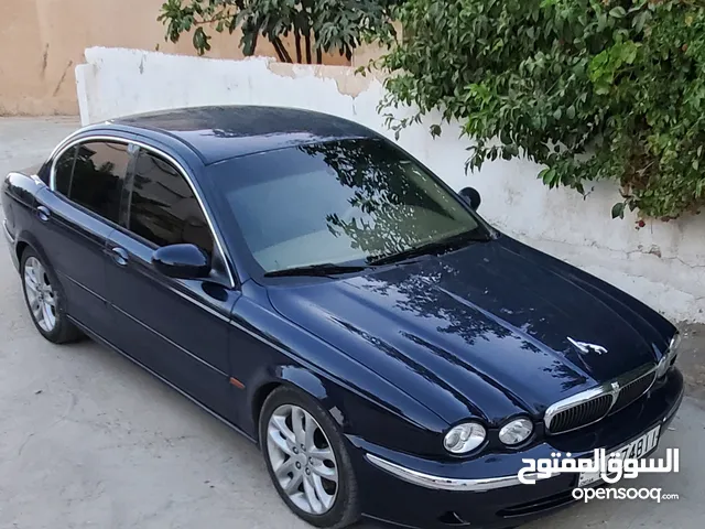 Jaguar X-Type 2001 in Amman