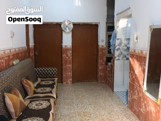 110 m2 3 Bedrooms Townhouse for Sale in Basra Jumhuriya
