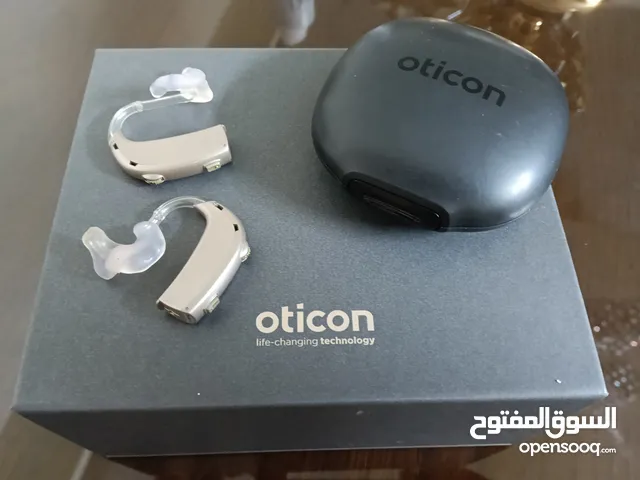 سماعات طبيه Oticon بحالة ممتازه جدا