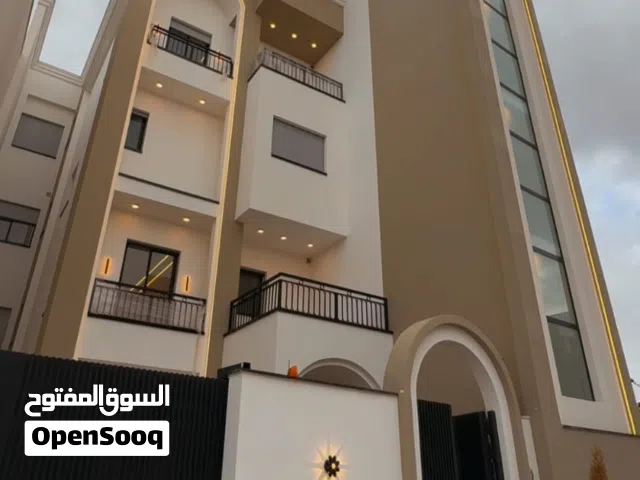 1000 m2 More than 6 bedrooms Villa for Sale in Tripoli Souq Al-Juma'a