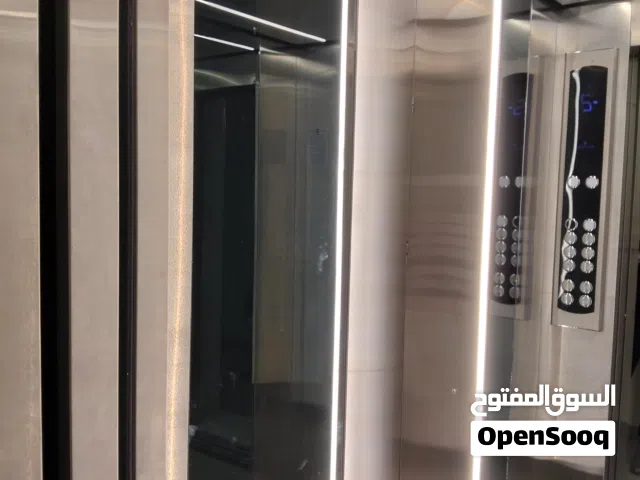 مصاعد كهربائيه
