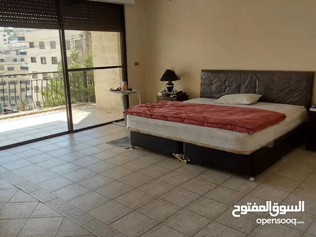850 m2 5 Bedrooms Villa for Rent in Amman Abdoun