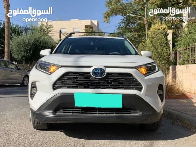 TOYOTA RAV4 XLE AWD 2019 فل الفل