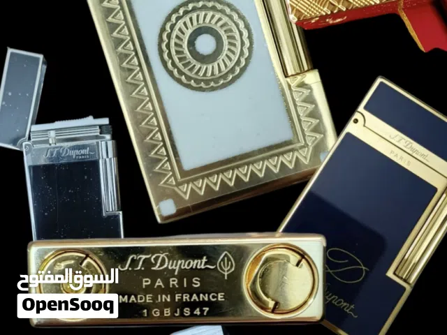 قداحات نفطية وغازيه ماركات عالمية موديلات حديثه والوان زاهية وفريدة من نوعها مع كافة ملحقاتها