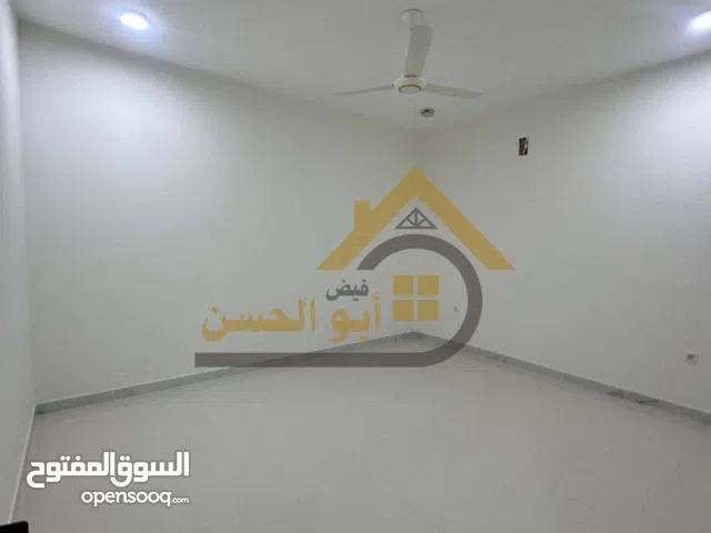 شقه حديثة للايجار في منطقة الجنينة .(8)