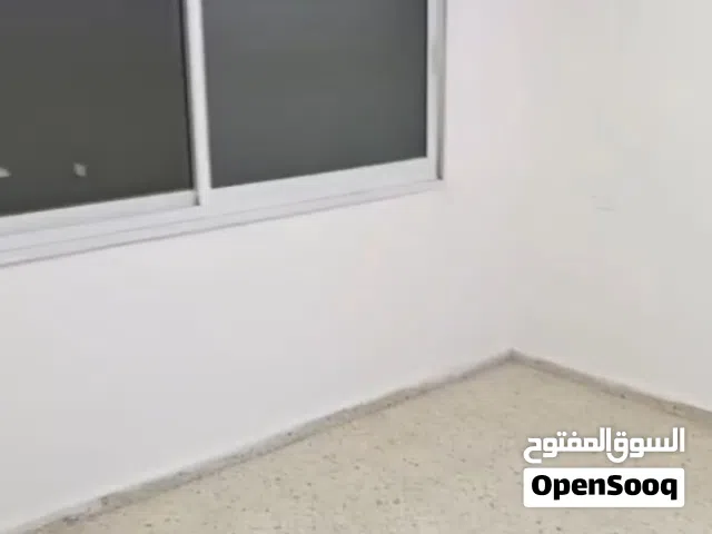 شقه للبيع في بسونيا طابق اول فوق الشارع مساحه 110 م السعر 60 الف دولار