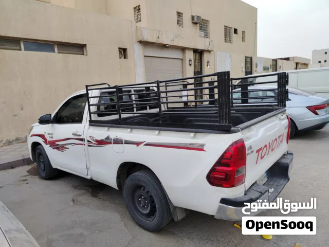نقل عفش واغراض ونيت هايلوكس فل الرياض وبين المدن