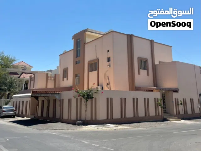 1 m2 5 Bedrooms Villa for Sale in Muharraq Hidd