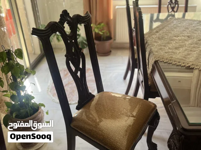 طاولة سفره من 8 كراسي