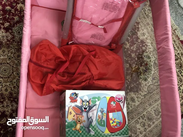 سرير اطفال مستعمل قابل للطي محمول