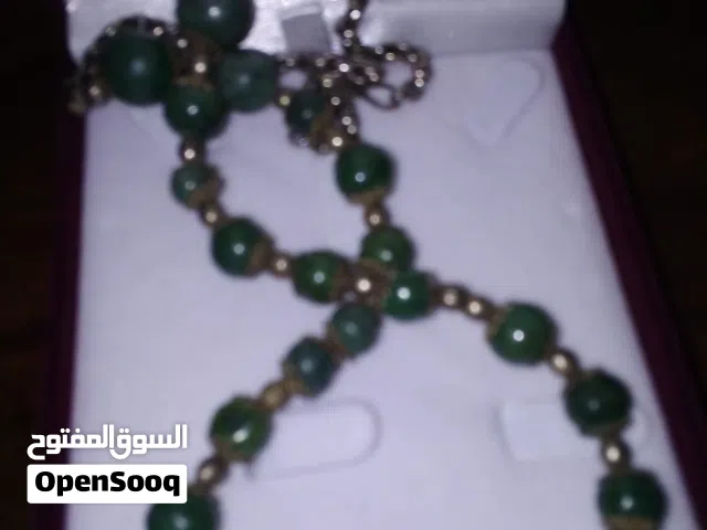 عقود احجار كريمه فريد نوعها المهتم شاهد تفاصيل بالداخل ورقم الهاتف