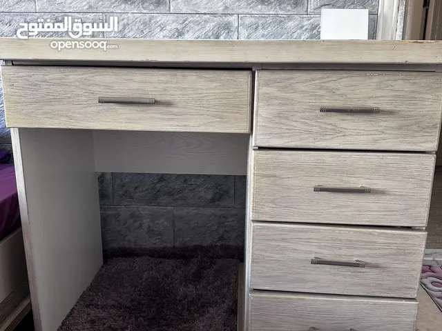 مكتب للدراسة