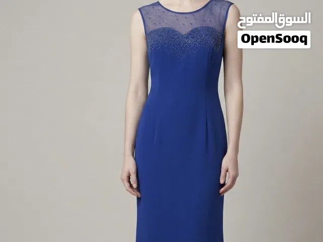 فساتين للبيع ب أسعار رمزية جداً