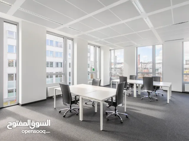 مساحة مكتبية خاصة تسع عدد 5 من الأفراد في Abu Dhabi, Metal Park