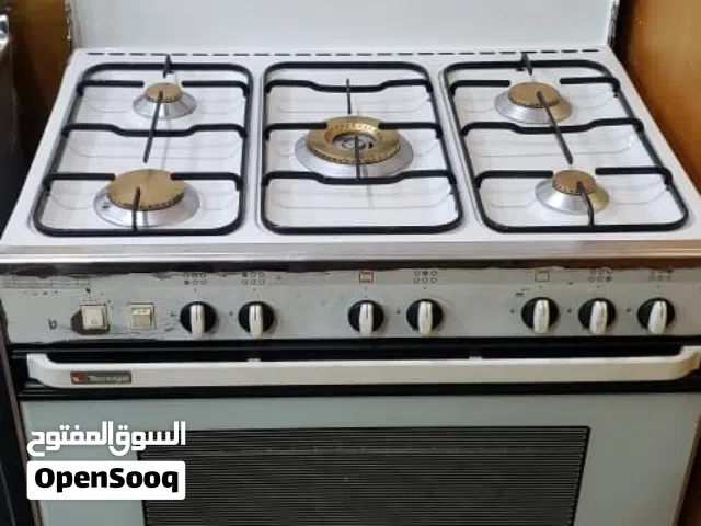 فرن تكنو قاز خمس عيون ايطالي نظيف كرت وسعر عررررطة