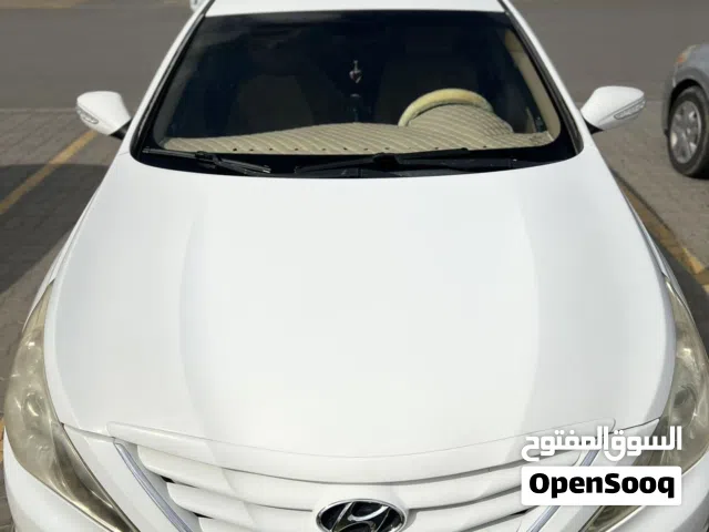 Hyundai sonata year 2011