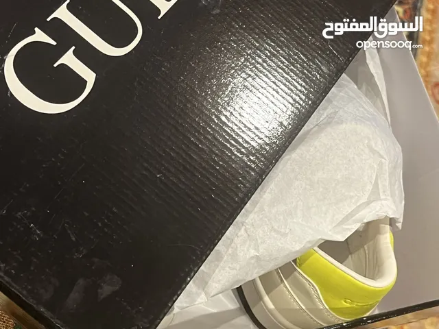 Guess shoe