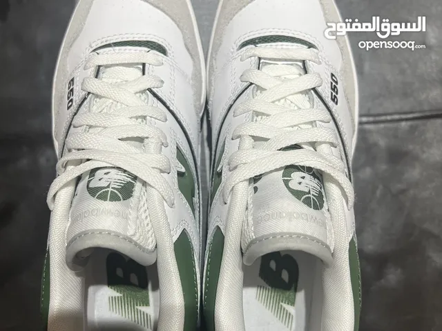 شوز نيو بالانس رقم 550