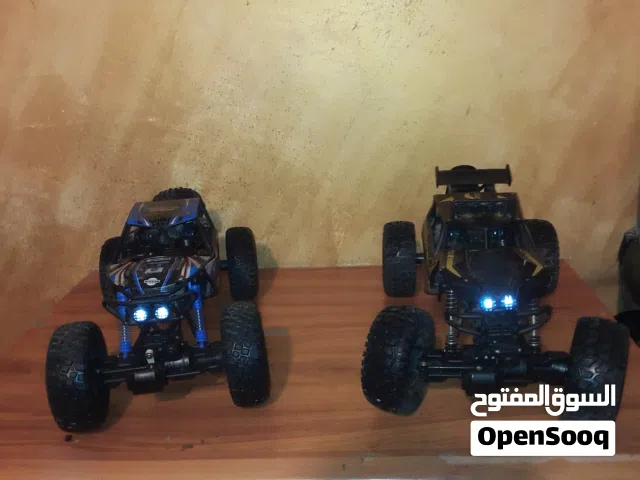 سيارتين همر رالي لا سلكي على الشحن للبيع بحاجة لريموتات تحكم