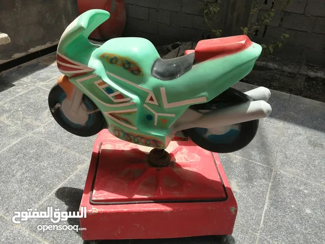 فيل هزاز فيبر كلاس للبيع مع دراجة كهربائية متحركة للبيع