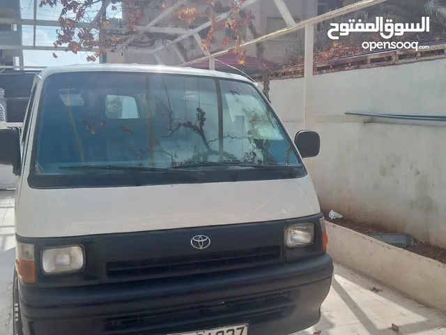 باص تويوتا للبيع
