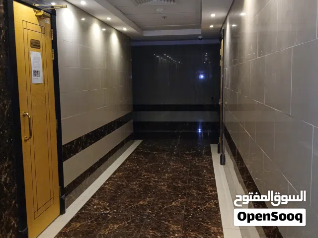 111 m2 1 Bedroom Apartments for Rent in Sharjah Muelih Commercial