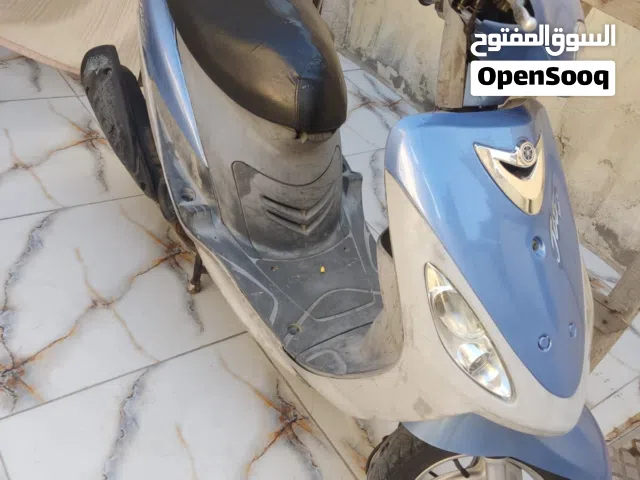 دراجه ماكس قجمه مال رمبه أصلها شهر من طالعه دراجه كفاله ماناقصها شي دراجه ناشفه وجديده تجي وتشوف