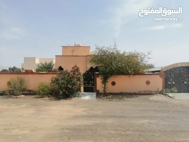 196 m2 3 Bedrooms Townhouse for Sale in Al Dakhiliya Sumail