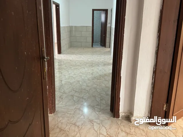 180 m2 3 Bedrooms Apartments for Rent in Irbid Al Sareeh