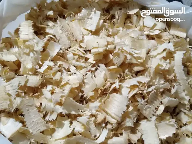 متوفر لدينا نشارة للخيول و الدواجن باسعار الجملة